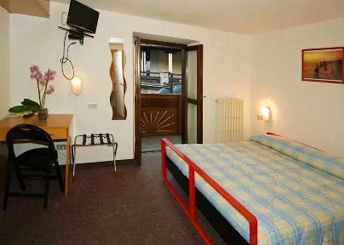 Hotel Rododendro 3*
